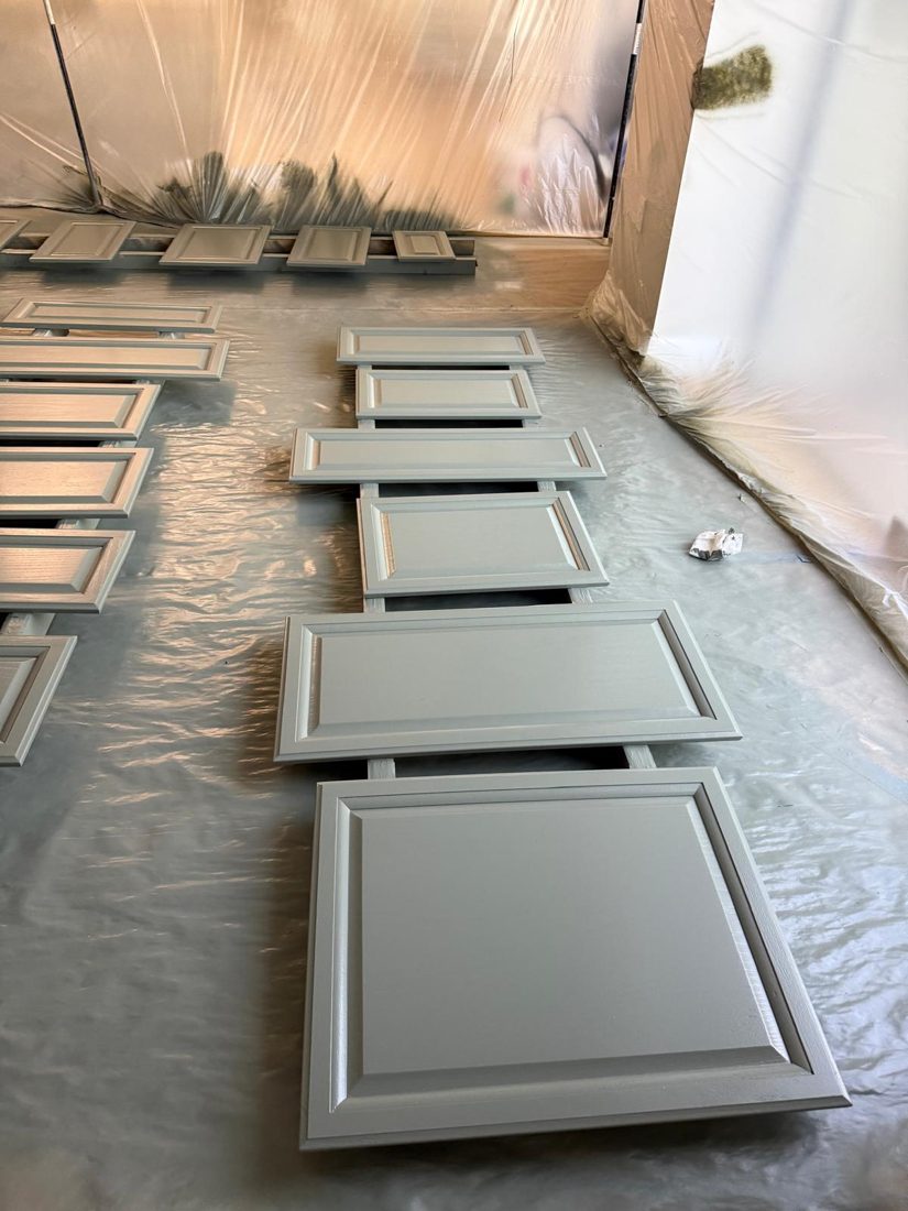 Cabinet refinishing, thermofoil doors, the surface before the work started